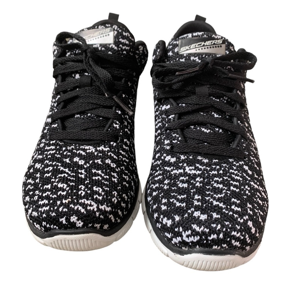 Sketchers Relaxed Fit Memory Foam Soles Size 6.5 - image 4